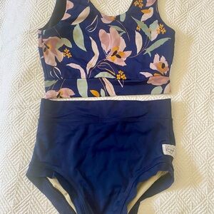 Kayd Dancewear Set - Navy/Floral - girls 10/12 - So Soft!